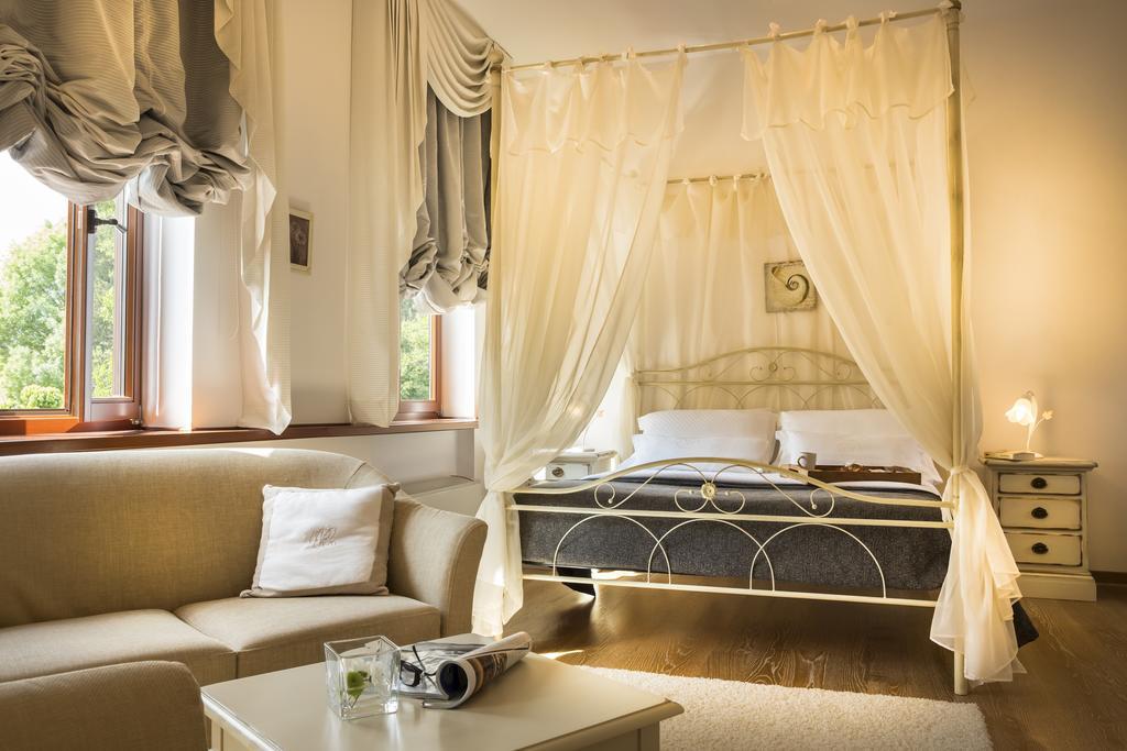 Palazzo Angelica B&B Adults Only Oprtalj Ruang foto