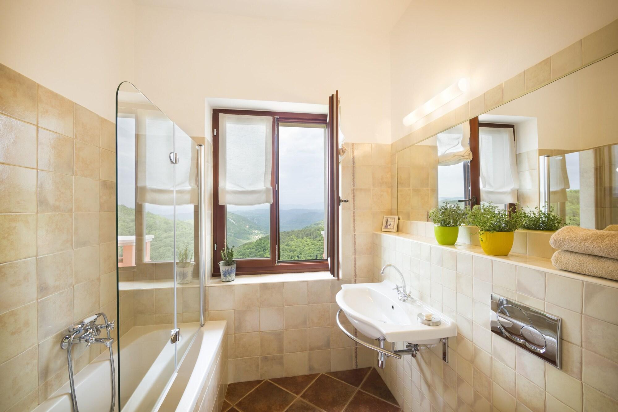 Palazzo Angelica B&B Adults Only Oprtalj Bagian luar foto