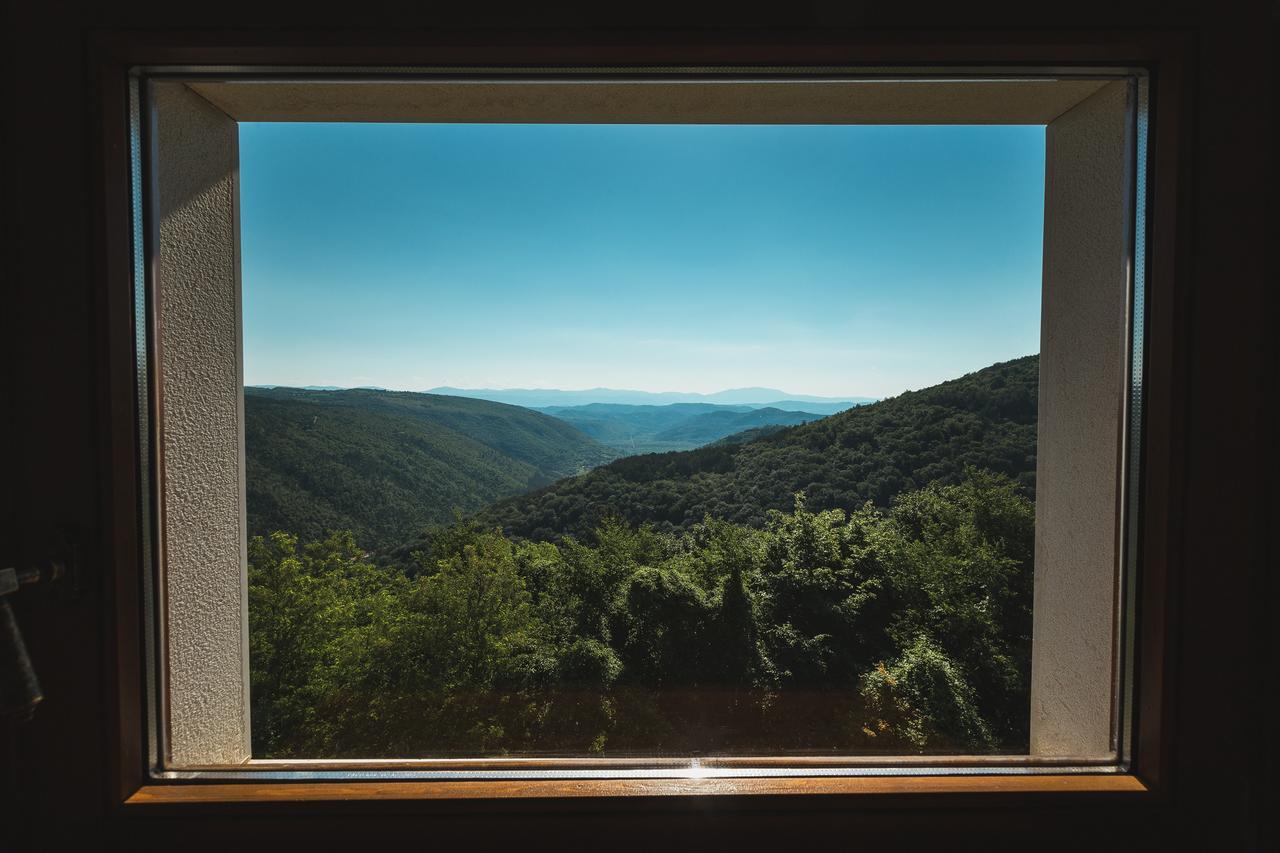 Palazzo Angelica B&B Adults Only Oprtalj Bagian luar foto