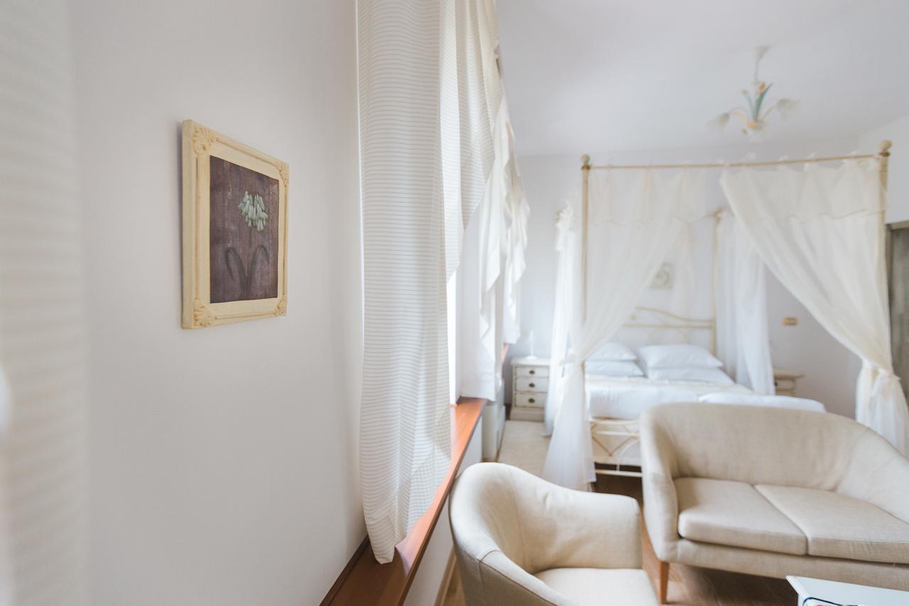 Palazzo Angelica B&B Adults Only Oprtalj Bagian luar foto