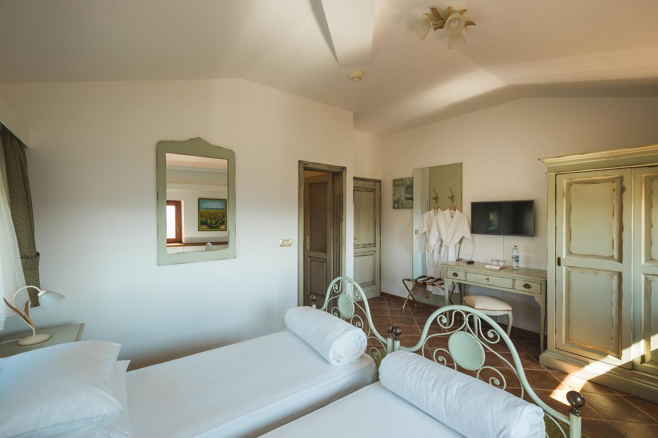 Palazzo Angelica B&B Adults Only Oprtalj Bagian luar foto