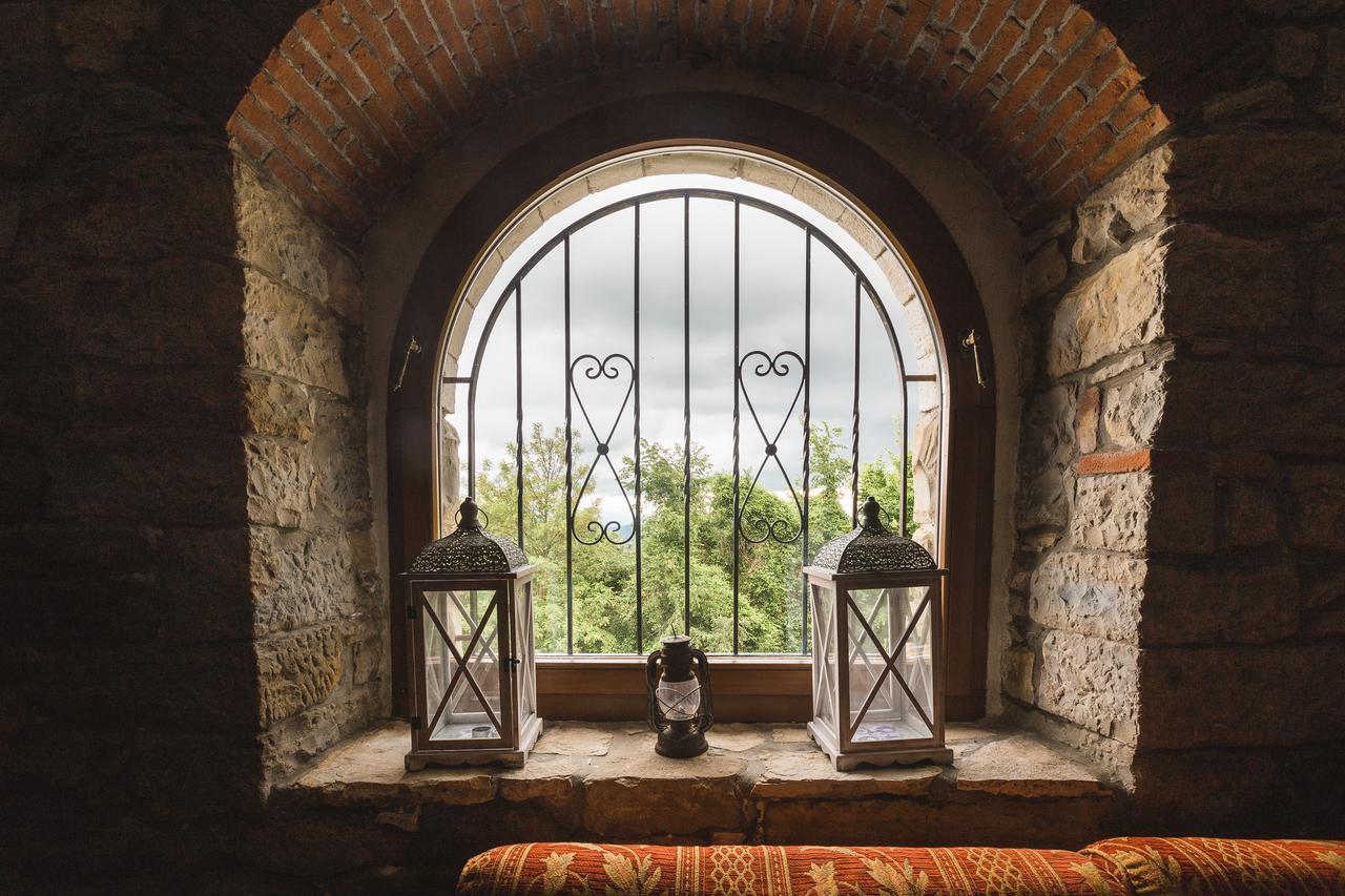 Palazzo Angelica B&B Adults Only Oprtalj Bagian luar foto